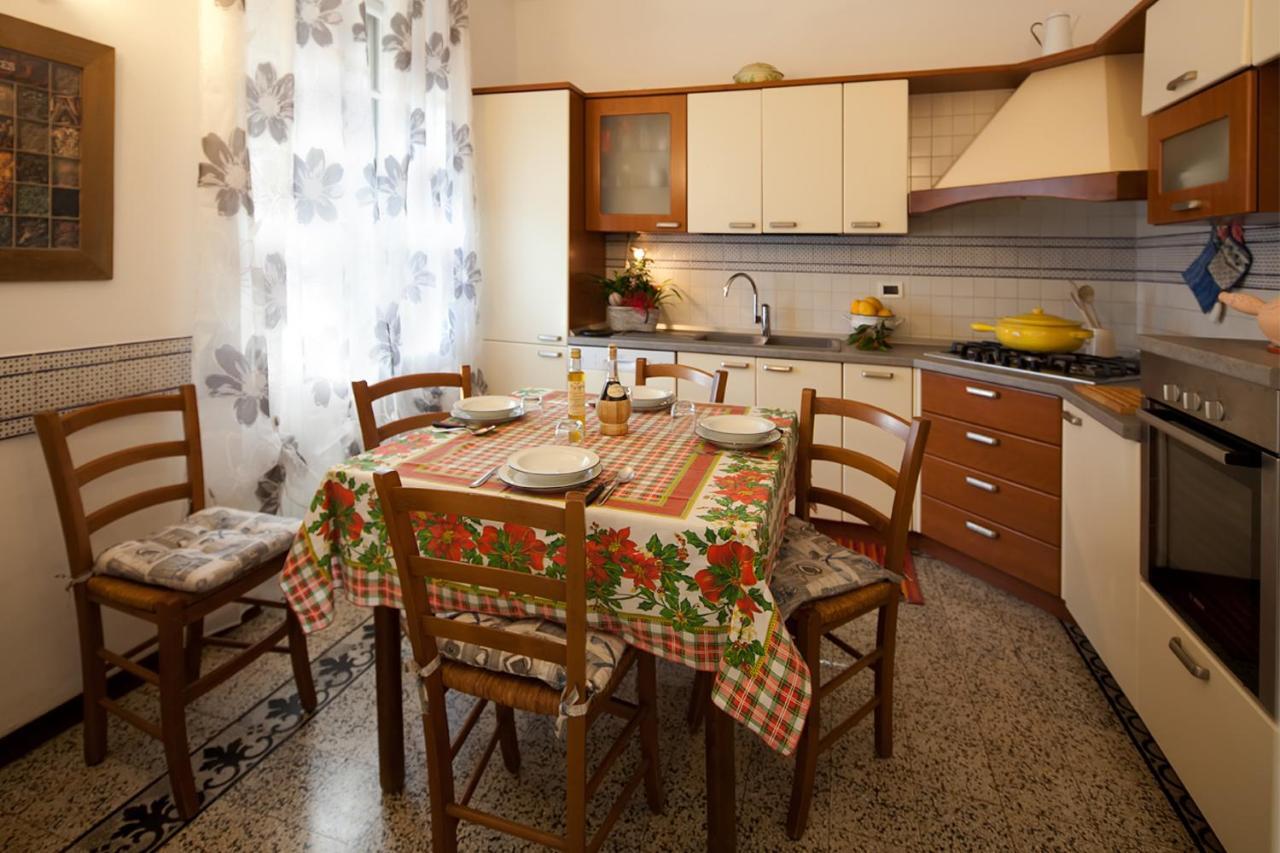 Casa Zafferano Guest House Albenga Exterior foto